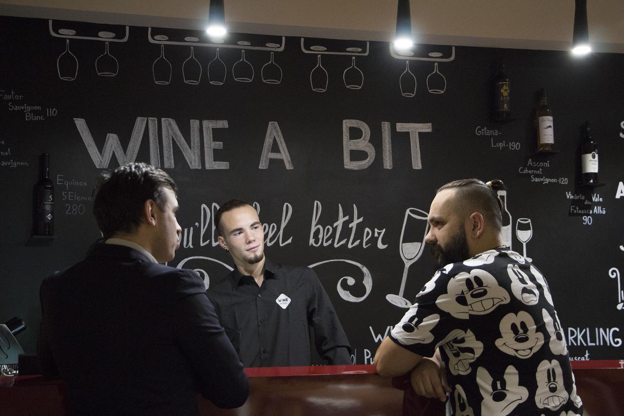 Wine Hotel 基希讷乌 外观 照片