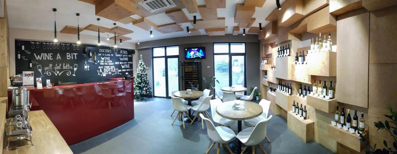 Wine Hotel 基希讷乌 外观 照片